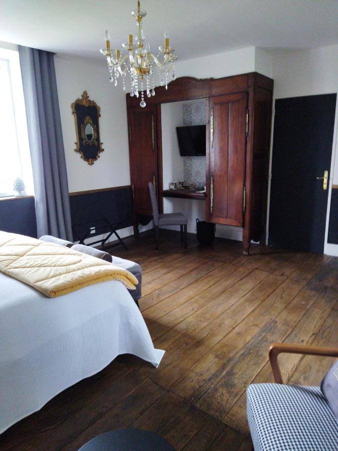 La Menardiere "Tranquilitatis" Chambre Double Petit Dejeuner Compris Corseul Exteriör bild